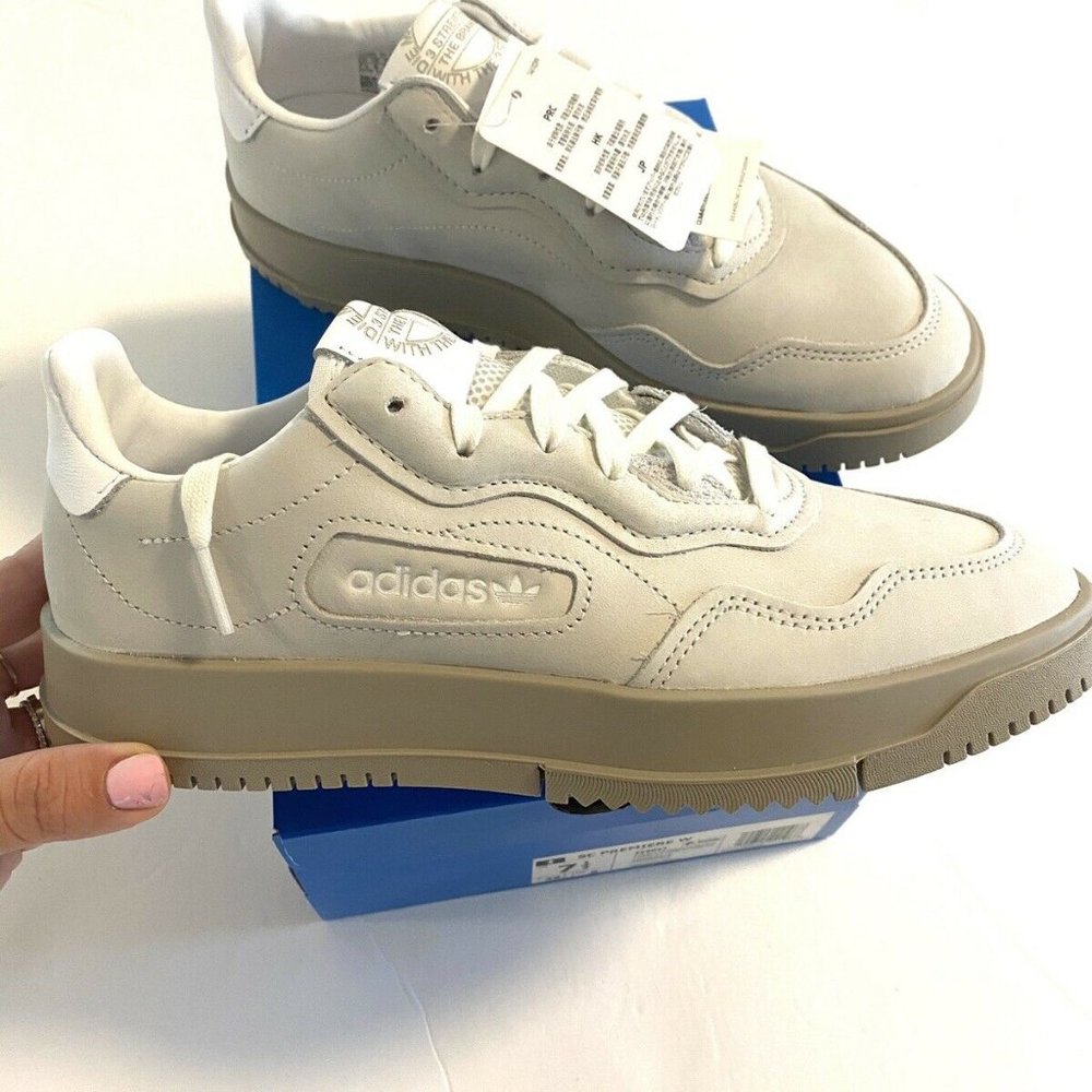 NEW Adidas Originals Women's 7.5 SC Premiere - Picture 3 of 11